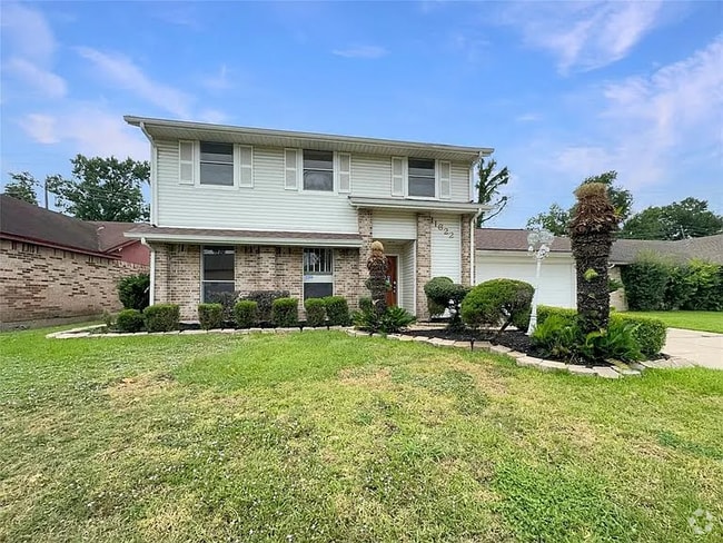 Building Photo - 11688 Woodbuck Trail