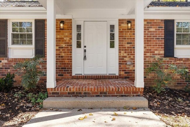 Foto del edificio - 2500 Kimbrough Cir