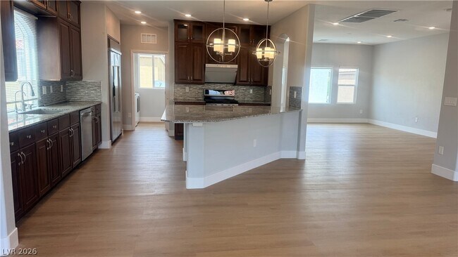 Foto del edificio - 5718 Woodchester Ave