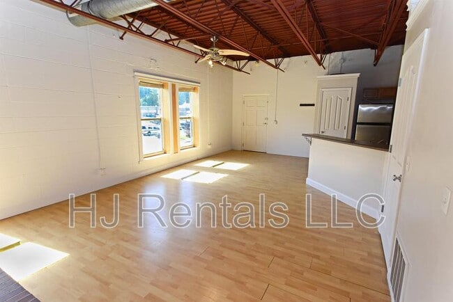 Foto del edificio - 252 S Florissant Rd