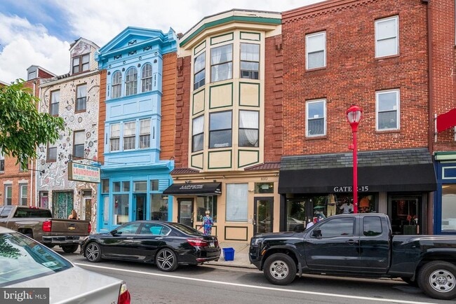 Building Photo - 830 South St