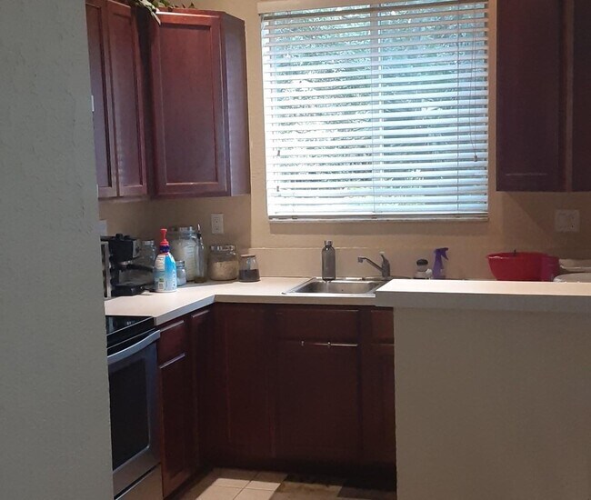 Building Photo - 3207 Laurel Ridge Cir
