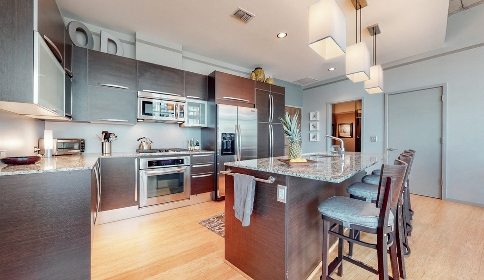 Photo - 700 12th Avenue South Unit 905