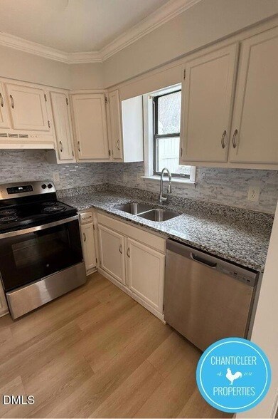 Building Photo - 7314 Sandy Creek Dr