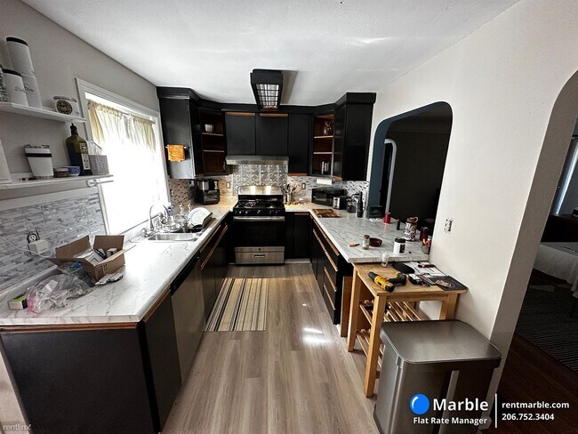 Foto del edificio - 3 br, 2 bath House - 1012 NE 109th Ave