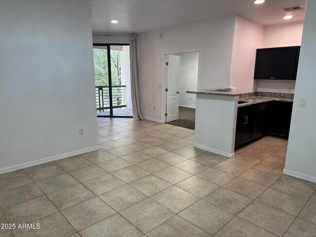 Foto del edificio - 6900 E Princess Dr