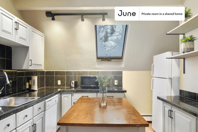 Foto del edificio - Room in Shared 6 bed/2 bath home in Brighton