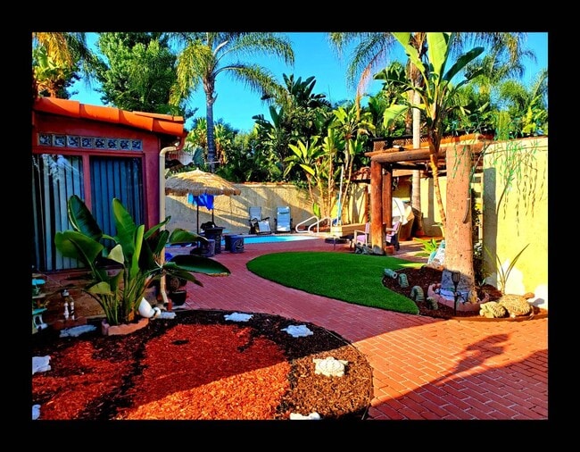 Foto del edificio - 13922 Hewes Ave