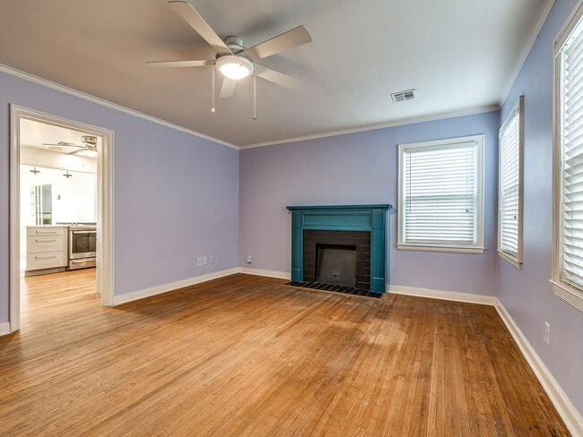 Foto del edificio - 458 S Indianapolis Ave