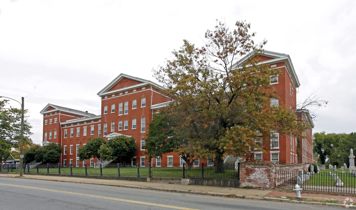 Primary Photo - Shockoe Hill Senior Apartments 62 plus*