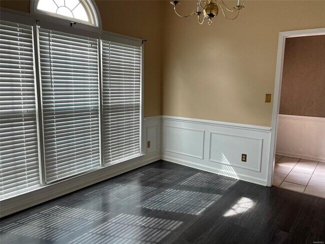 Foto del edificio - 7040 Cross Bend Ct