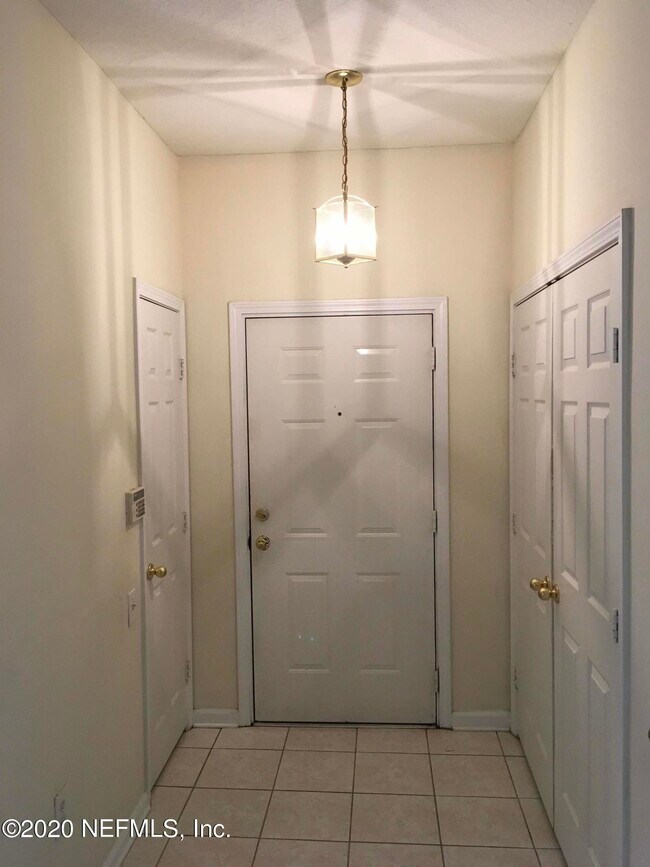 10550 Baymeadows Rd Unit 806, Jacksonville, FL 32256 Condo for Rent