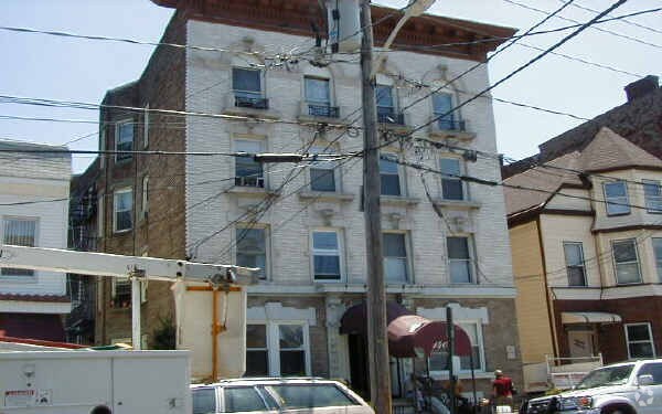 Foto del edificio - 1400-1402 Palisade Ave