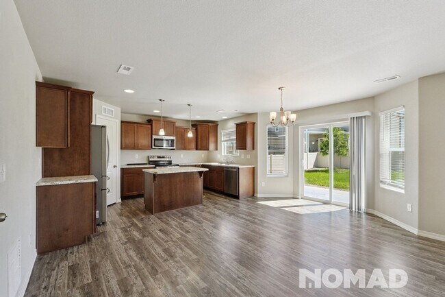 Foto del edificio - Charming 3BR House in Colorado Springs