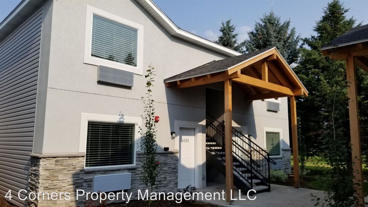 Foto principal - 398 Pioneer Rd