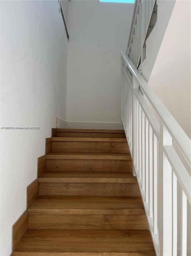 Foto del edificio - 3076 NW 45th St