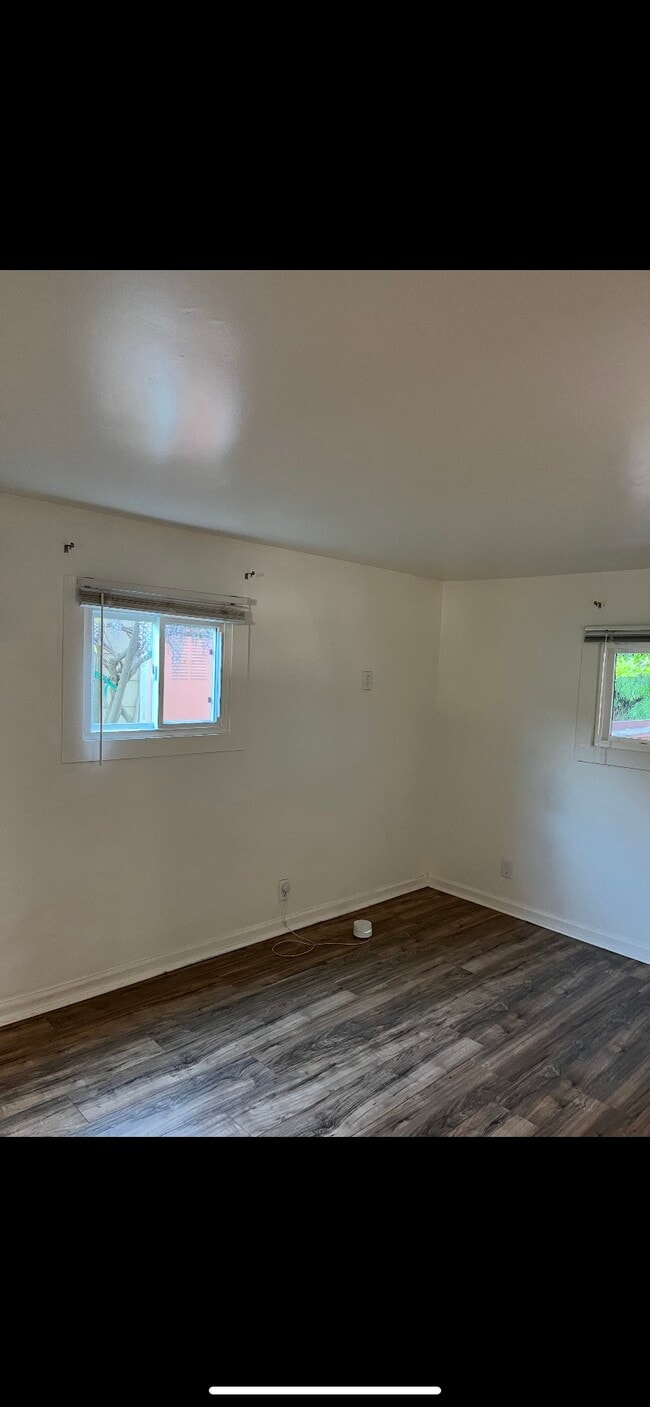 Living Area (Photo taken from Entry Door) - 1845 Junipero Ave