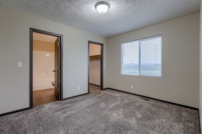 Foto del edificio - 2644 W Timber Lake Dr