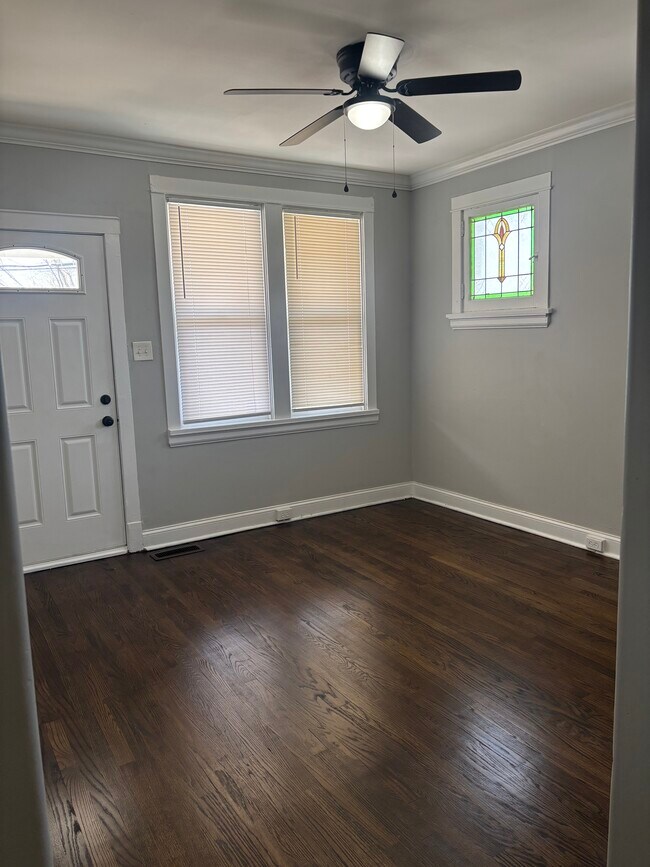 Foto del edificio - 353 Horn Ave