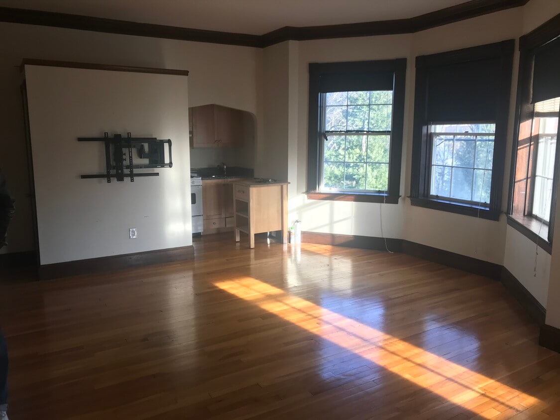 16 Chauncy St Unit 52, Cambridge, MA 02138 Condo for Rent in