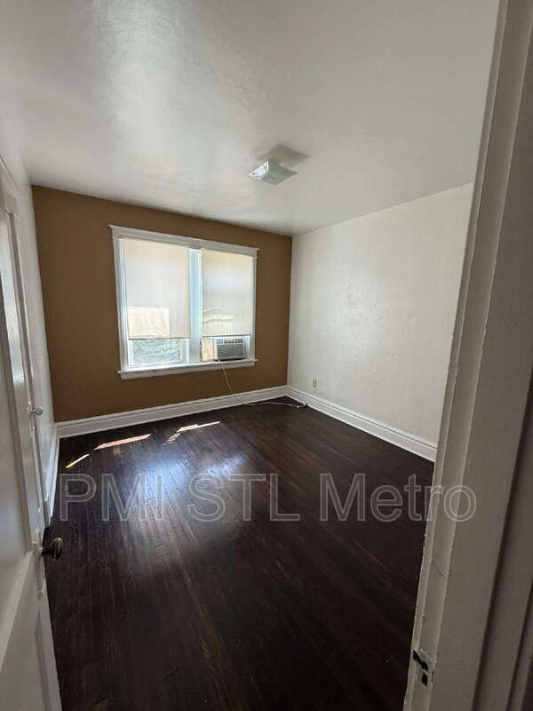Building Photo - 4820A Farlin Avenue