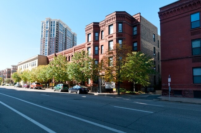 Building Photo - The Roselle