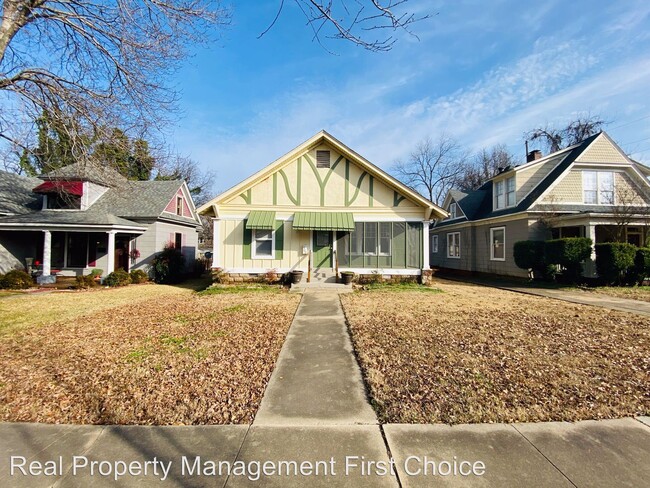 Building Photo - 3 br, 1 bath House - 508 May Ave