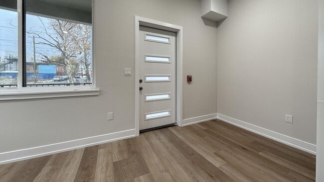 Foto del edificio - 701 N 40th St