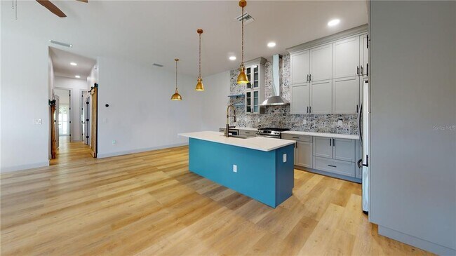 Foto del edificio - 1246 Bass Blvd