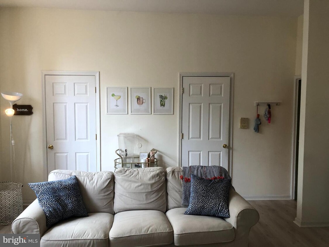 Foto principal - 1621 Cypress St