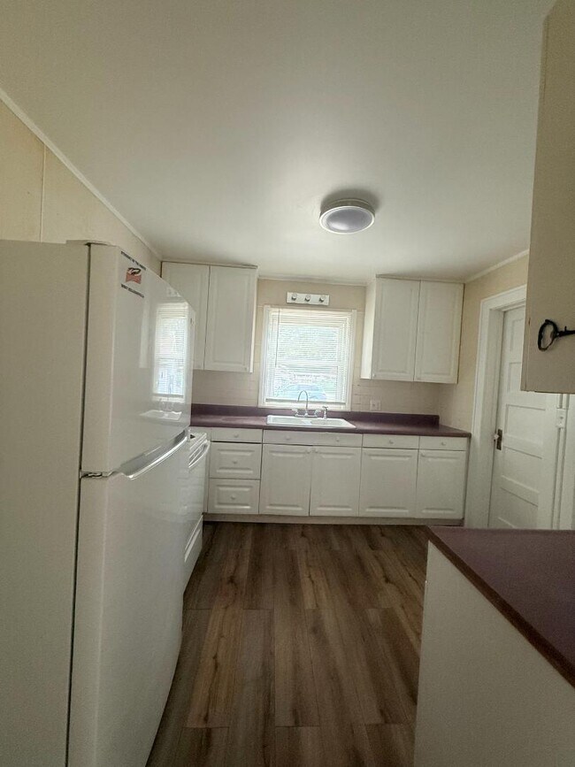 Foto del edificio - 4529 Walton Ave