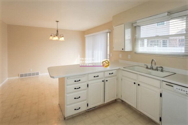 Foto del edificio - Spacious 4 Bedroom Murray Home