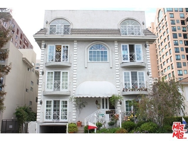 Building Photo - 10531 Ashton Ave