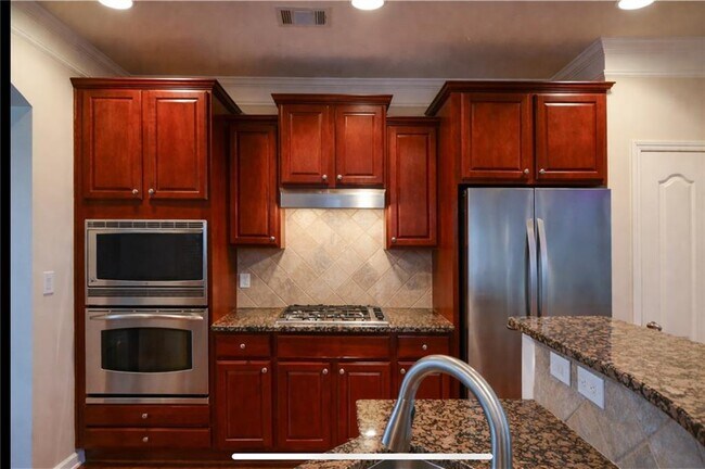 Foto del edificio - 6008 Manchester Cir