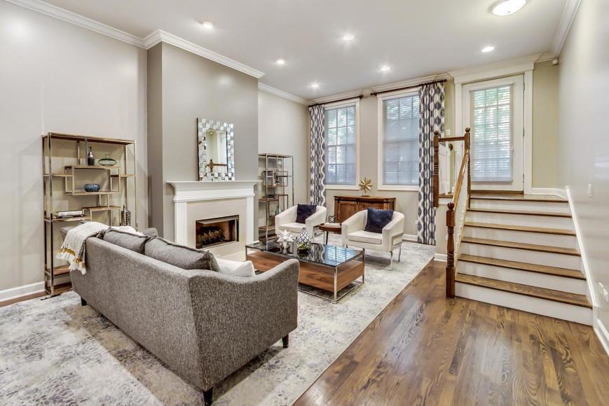 Primary Photo - 4 bedroom in Chicago IL 60647