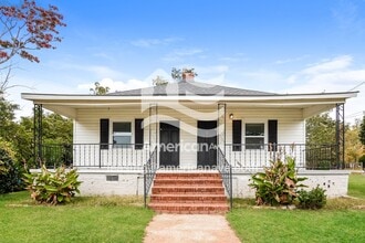 Building Photo - 1200 3rd Ave