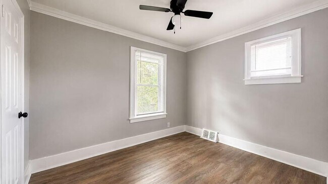 Foto del edificio - 16521 Woodingham Dr
