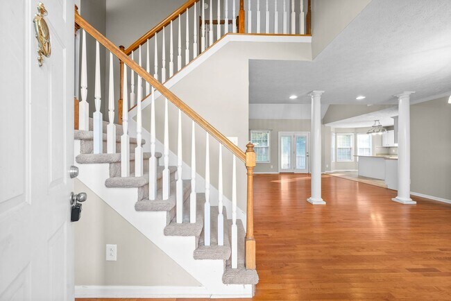 Foto del edificio - Pet Friendly Three Bedroom with Bonus!