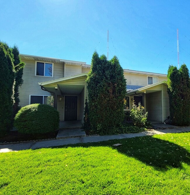Building Photo - 5581 W Cassia St