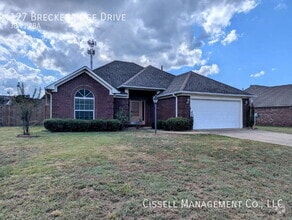 Building Photo - 127 Breckenridge Dr