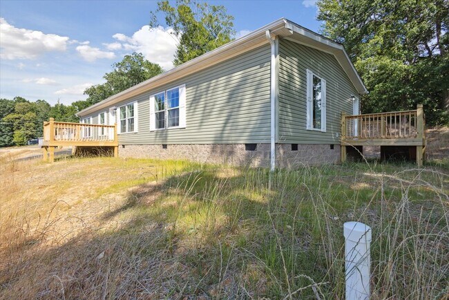 Building Photo - 8460 Reedy Creek Rd