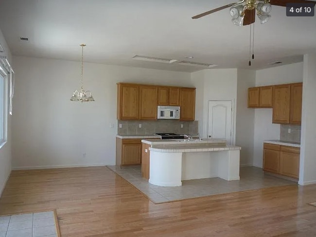 Building Photo - 2254 Independence Pl
