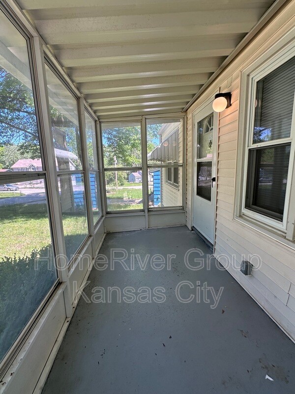 Foto del edificio - 6721 Hawthorne Ave