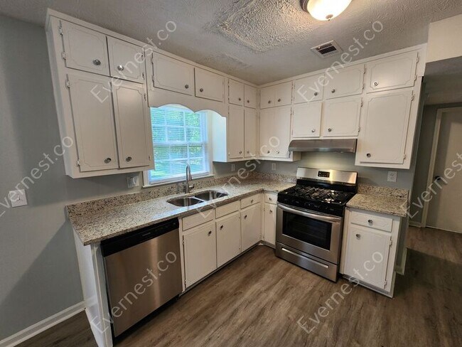 Building Photo - 1385 Compton Woods Dr