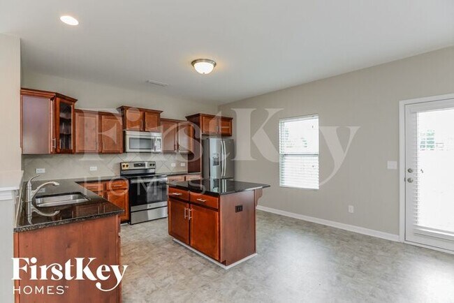 Building Photo - 812 Southridge Dr