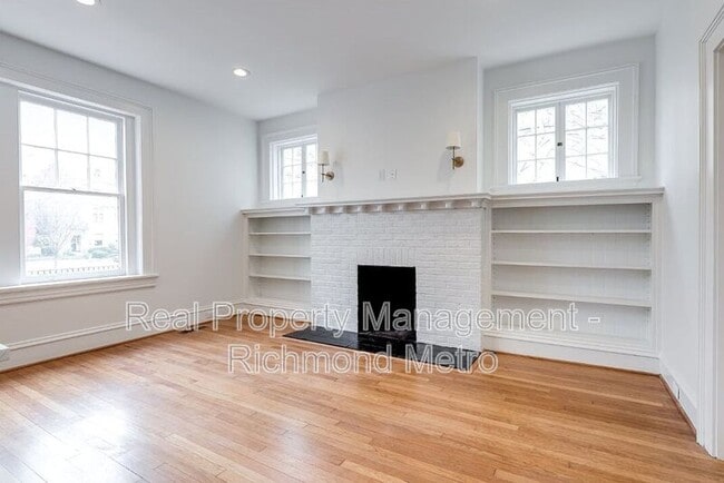 Building Photo - 2025 Monument Ave