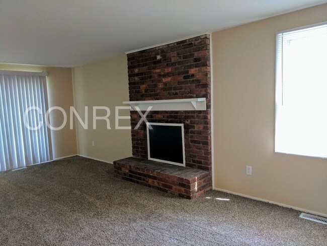Building Photo - 6116 Weybridge Dr