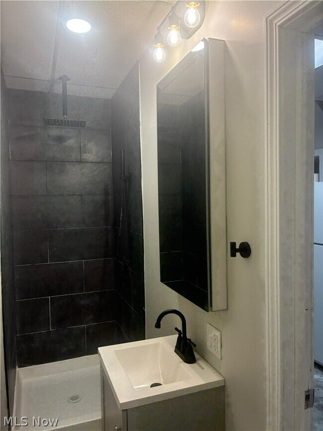 Foto del edificio - 4106 Lee Rd