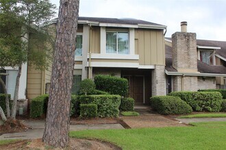 Building Photo - 12121 Bob White Dr