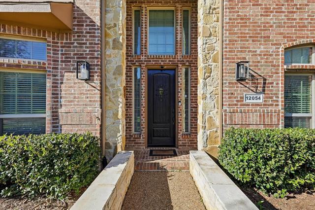 Foto del edificio - 12054 Brownwood Dr